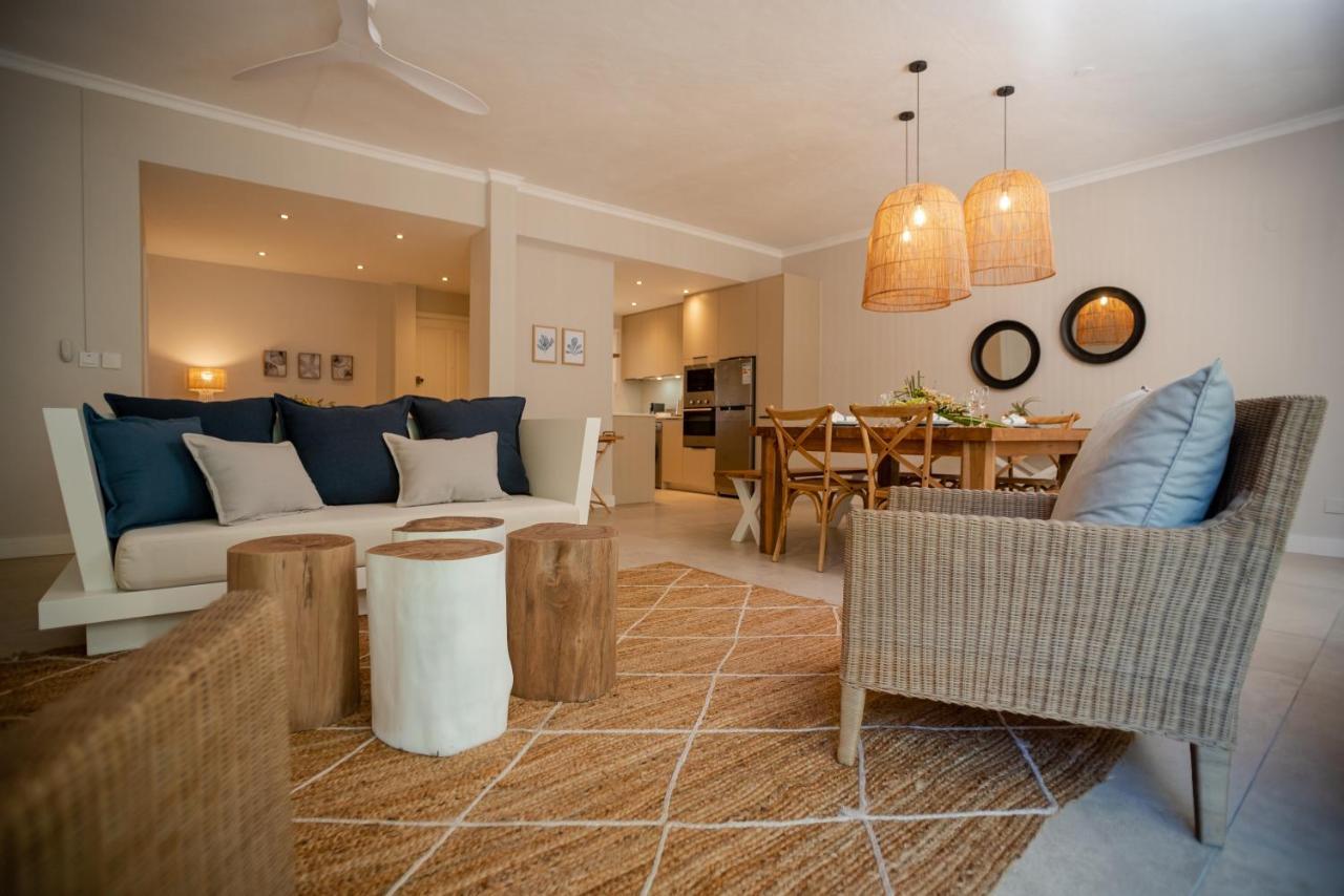 Blue Coral Beachfront Penthouse Flic en Flac Екстер'єр фото